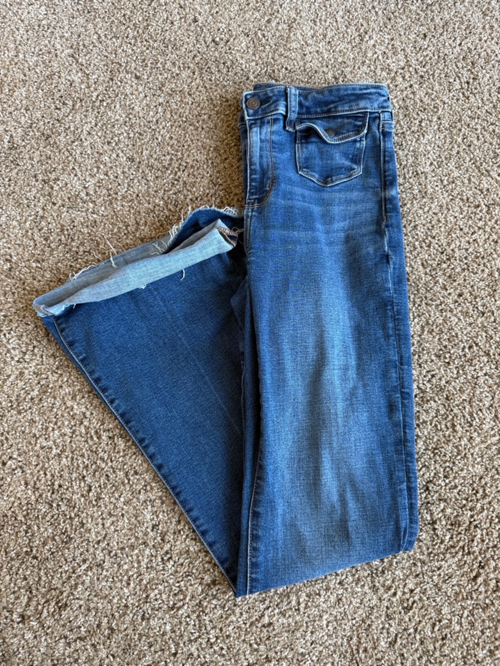 American Eagle Outfitters Medium Blue Flare Jeans - Women's